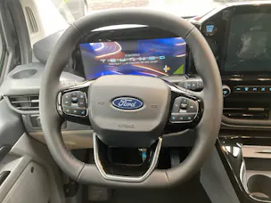 Ford Tourneo C Bus 320 L1 2.0 EcoBlue 170 Sport