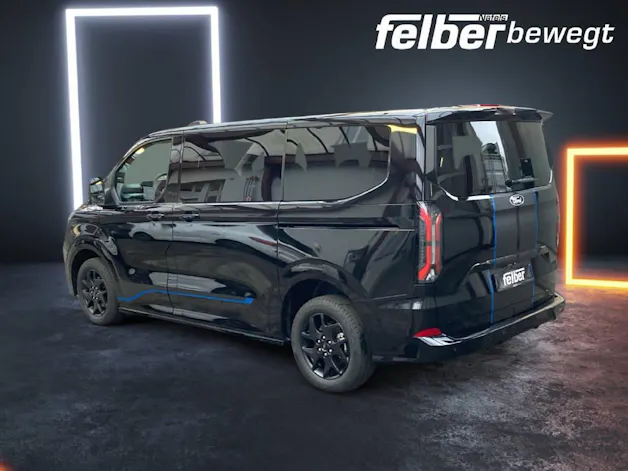 Ford Tourneo C Bus 320 L1 2.0 EcoBlue 170 Sport