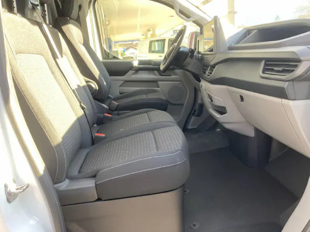 Ford Transit C Van 320 L1 2.5 Duratec 233 Trend PHEV