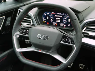 AUDI Q4 e-tron Sportback 55 S line quattro