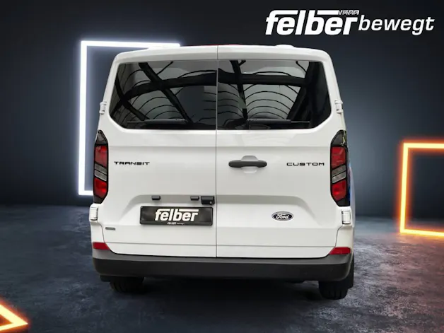 Ford Transit C Van 320 L2 2.5 Duratec 233 Trend PHEV