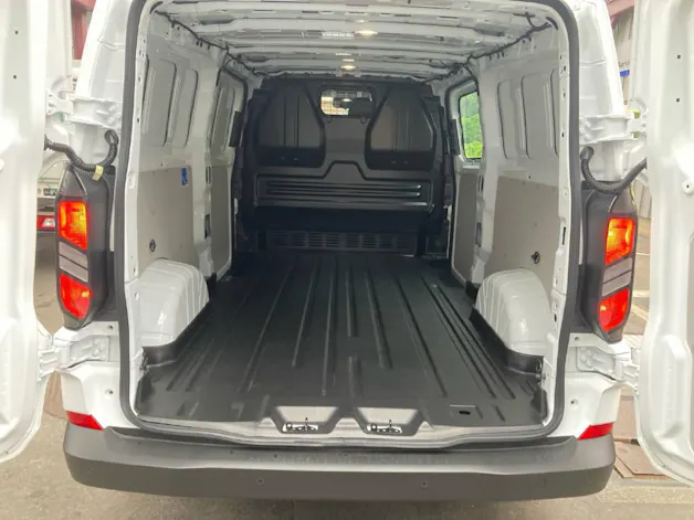 Ford Transit C Van 320 L2 2.5 Duratec 233 Trend PHEV