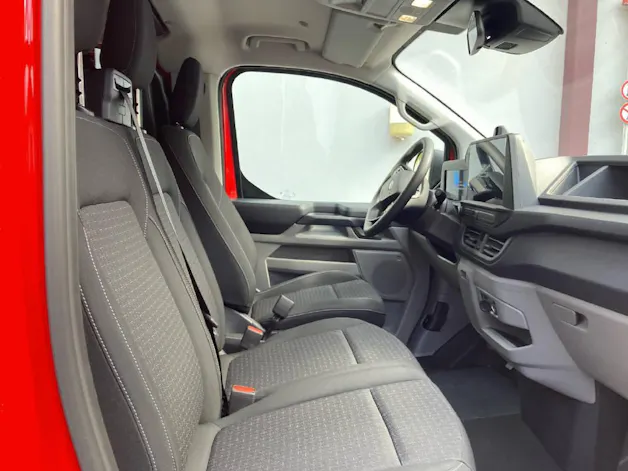 Ford Transit C Van 320 L1 2.5 Duratec 233 Trend PHEV