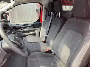 Ford Transit C Van 320 L1 2.5 Duratec 233 Trend PHEV