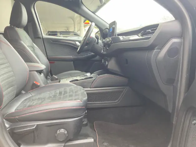 Ford Kuga 2.5 Hybrid ST-Line X 4x4