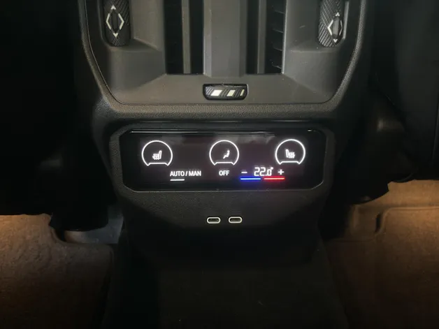 BMW X3 M50i