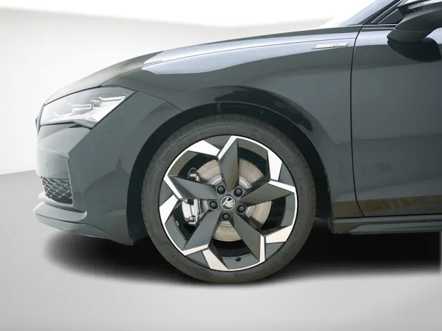 Škoda Superb 2.0 TDI Sportline 4x4 DSG