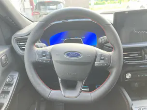 Ford Kuga 2.5 Hybrid ST-Line X 4x4 - Black Edition