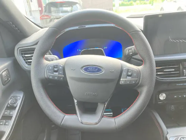 Ford Kuga 2.5 Hybrid ST-Line X 4x4 - Black Edition