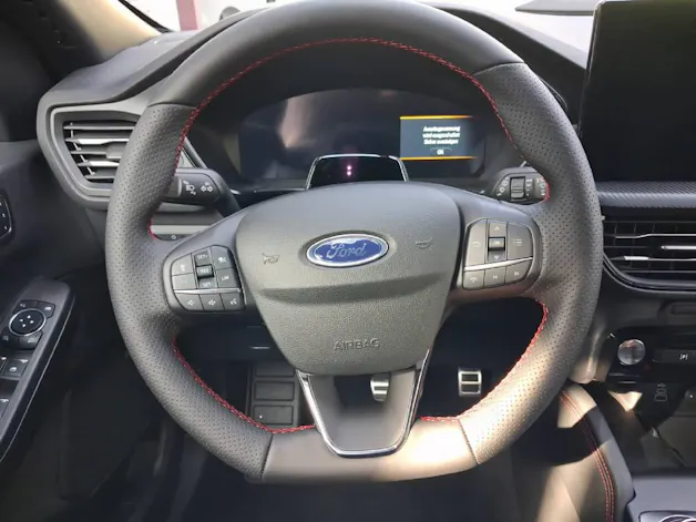 FORD Kuga 2.5 Plug-in Hybrid ST-Line X - White Edition