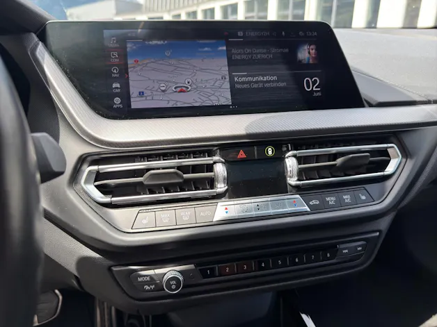 BMW 120d xDrive SAG