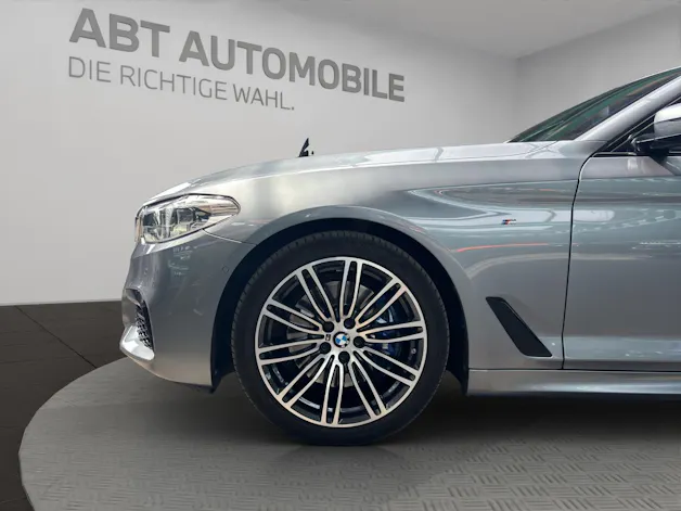 BMW 530i xDrive SAG Touring