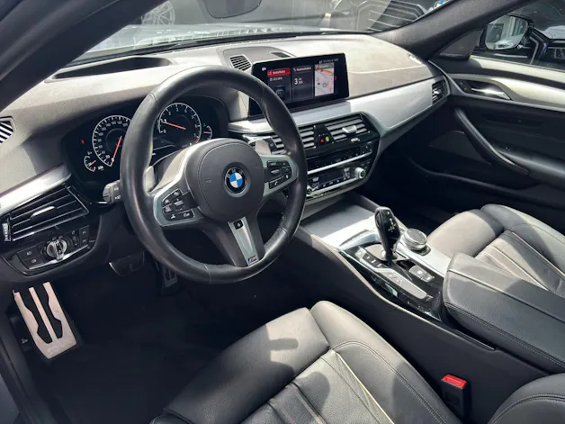 BMW 530i xDrive SAG Touring
