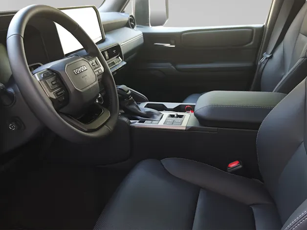 Toyota Land Cruiser 2.8 D 48V Style