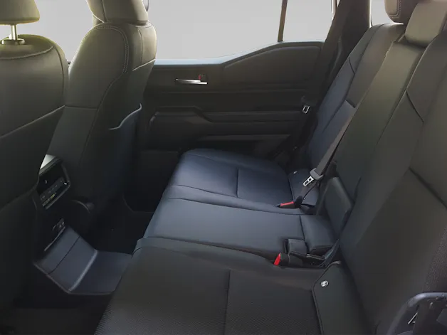 Toyota Land Cruiser 2.8 D 48V Style