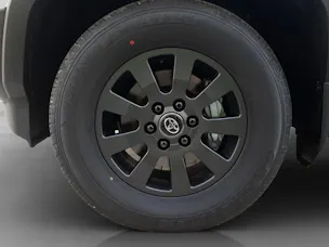 Toyota Land Cruiser 2.8 D 48V Style