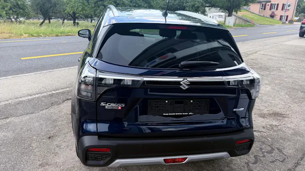 Suzuki S-Cross 1.4 T Sakura Top Hybrid 4x4