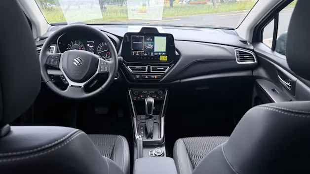 Suzuki S-Cross 1.4 T Sakura Top Hybrid 4x4
