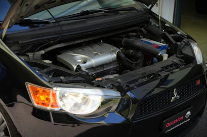 MITSUBISHI COLT 6