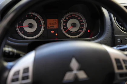 MITSUBISHI COLT 13