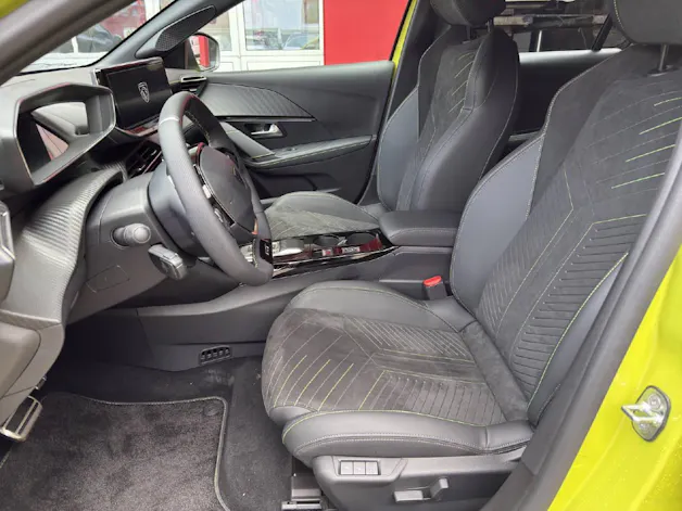 Peugeot 208 1.2 Hybrid 145 GT