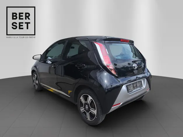 Toyota Aygo 1.2 VVT-i x-clusiv