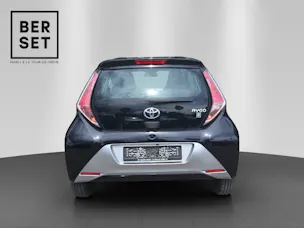 Toyota Aygo 1.2 VVT-i x-clusiv