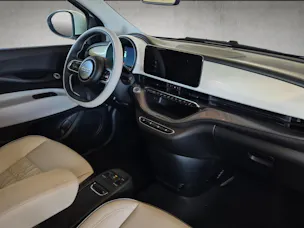 Fiat 500 La Prima