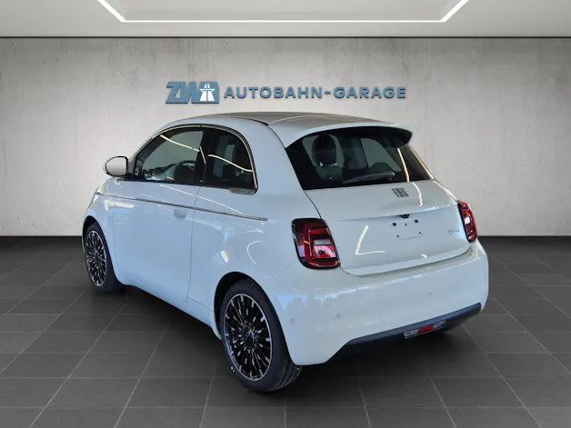 Fiat 500 La Prima