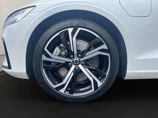 Volvo V60 2.0 T6 TE Ultimate Dark eAWD