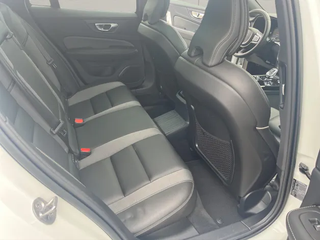 Volvo V60 2.0 T6 TE Ultimate Dark eAWD