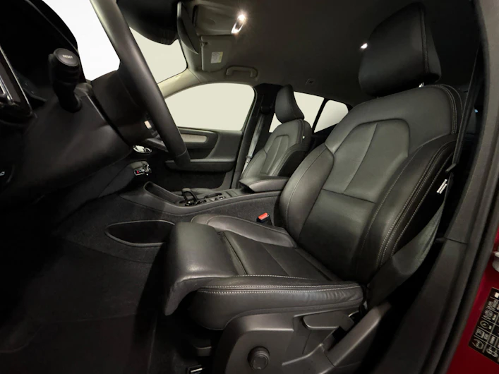 Fahrzeugbild VOLVO XC40