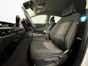 https://vehicle.imgix.net/4339940/2aa46659-f201-442f-8e00-e3147013d1f0.jpg