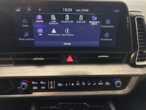 https://vehicle.imgix.net/4339940/9ad487e0-17e7-4dcb-a2e9-5980653d802a.jpg