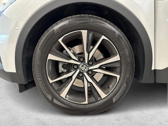 Fahrzeugbild TOYOTA C-HR
