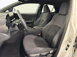 Fahrzeugbild TOYOTA C-HR 2.0 HEV Trend 4x4