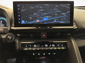 Fahrzeugbild TOYOTA C-HR 2.0 HEV Trend 4x4