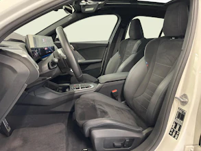 https://vehicle.imgix.net/4339948/527186b8-3bc0-46c6-aed5-214e4d16a59d.jpg