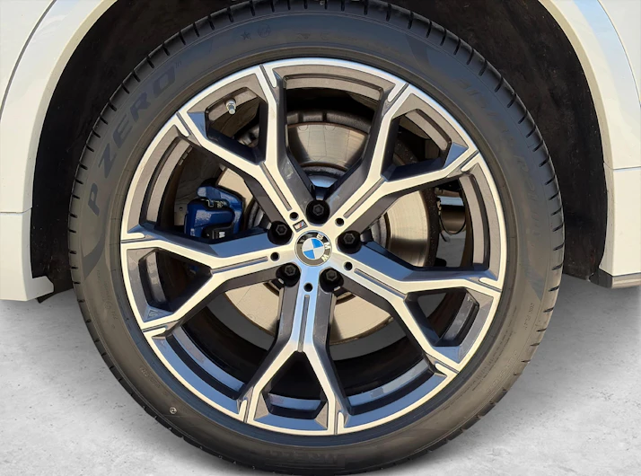 immagine del veicolo BMW X5