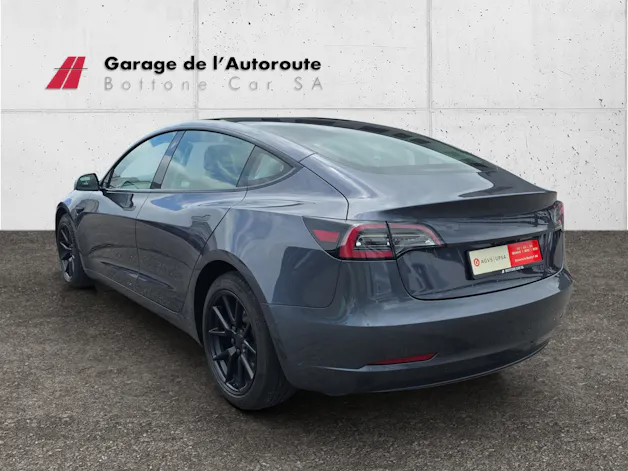 Tesla Model 3 Long Range D