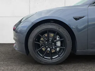 Tesla Model 3 Long Range D