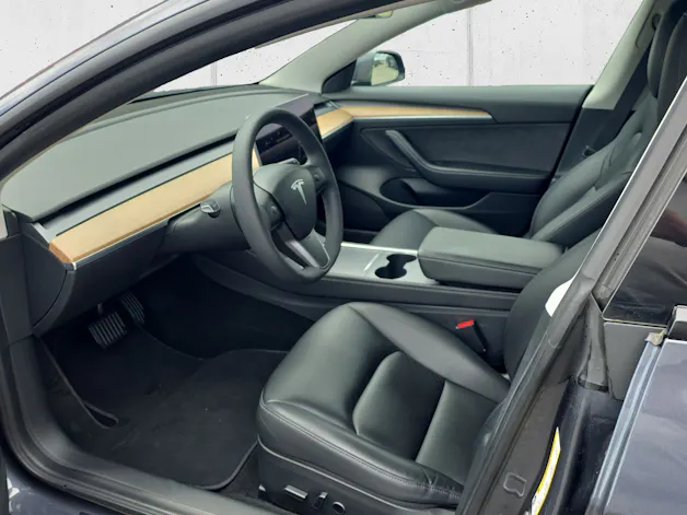 Tesla Model 3 Long Range D