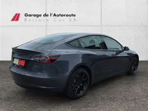 Tesla Model 3 Long Range D