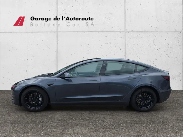 Tesla Model 3 Long Range D