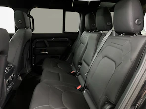 Fahrzeugbild LAND ROVER Defender 110 3.0 D I6 250 X-Dynamic SE