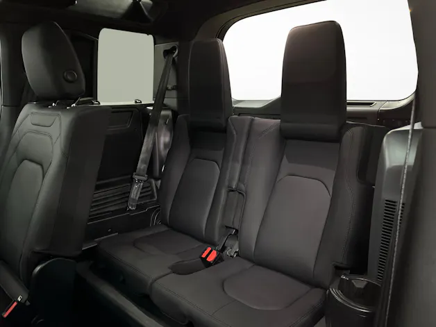 Land Rover Defender 110 3.0 D I6 250 X-Dynamic SE