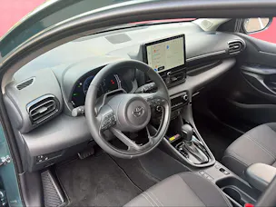 Toyota Yaris 1.5 VVT-i HSD Trend