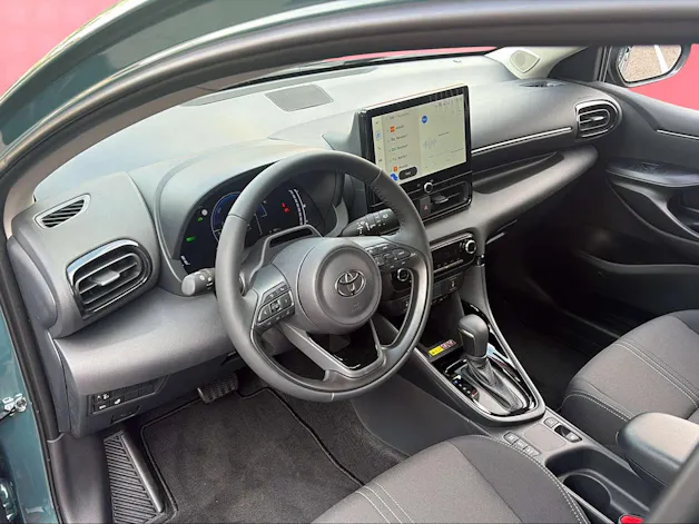 Toyota Yaris 1.5 VVT-i HSD Trend