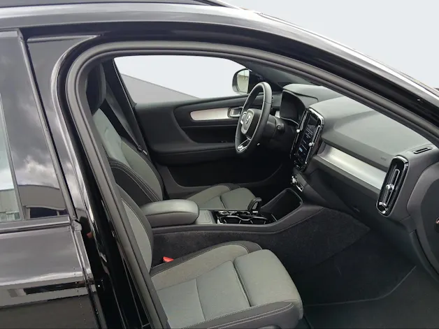Volvo XC40 2.0 B4 MH Plus Dark AWD