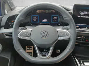 VW Golf VIII 1.5 eTSI R-Line DSG Black Style*5J Garantie*8-Fach Räder*